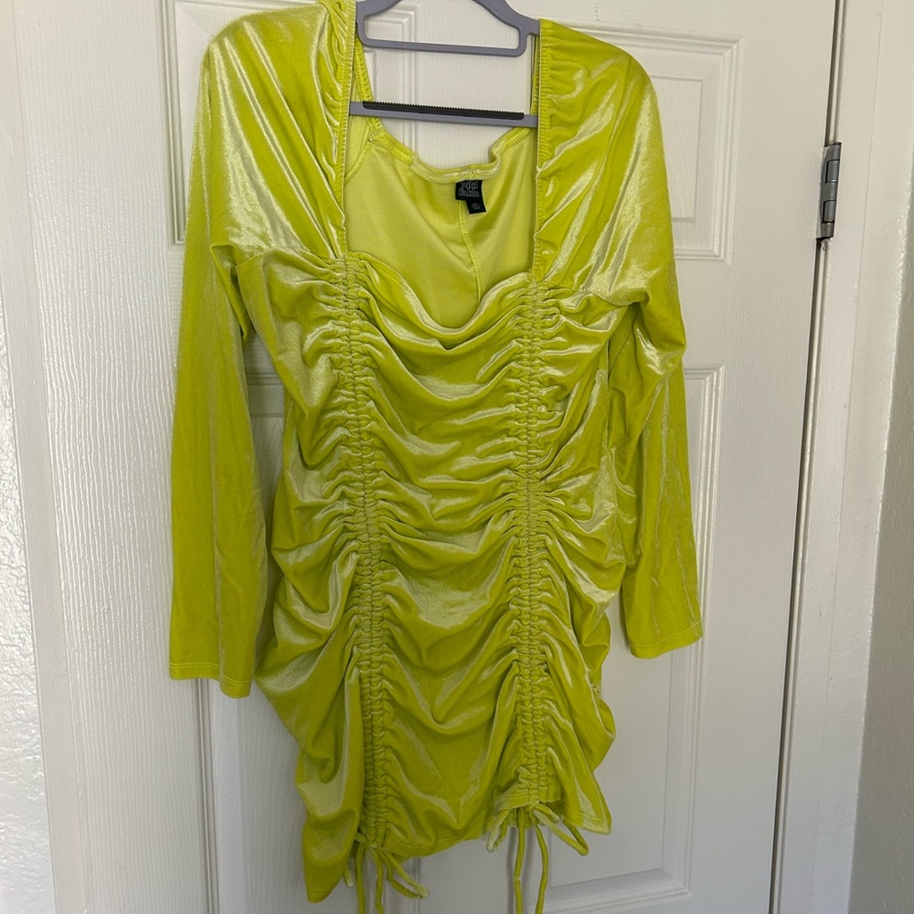 Wild Fable Neon Velvet dress 💛💚